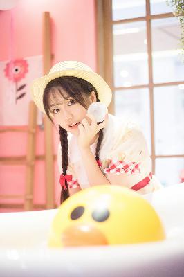 粉嫩小泬喷潮抽搐无码